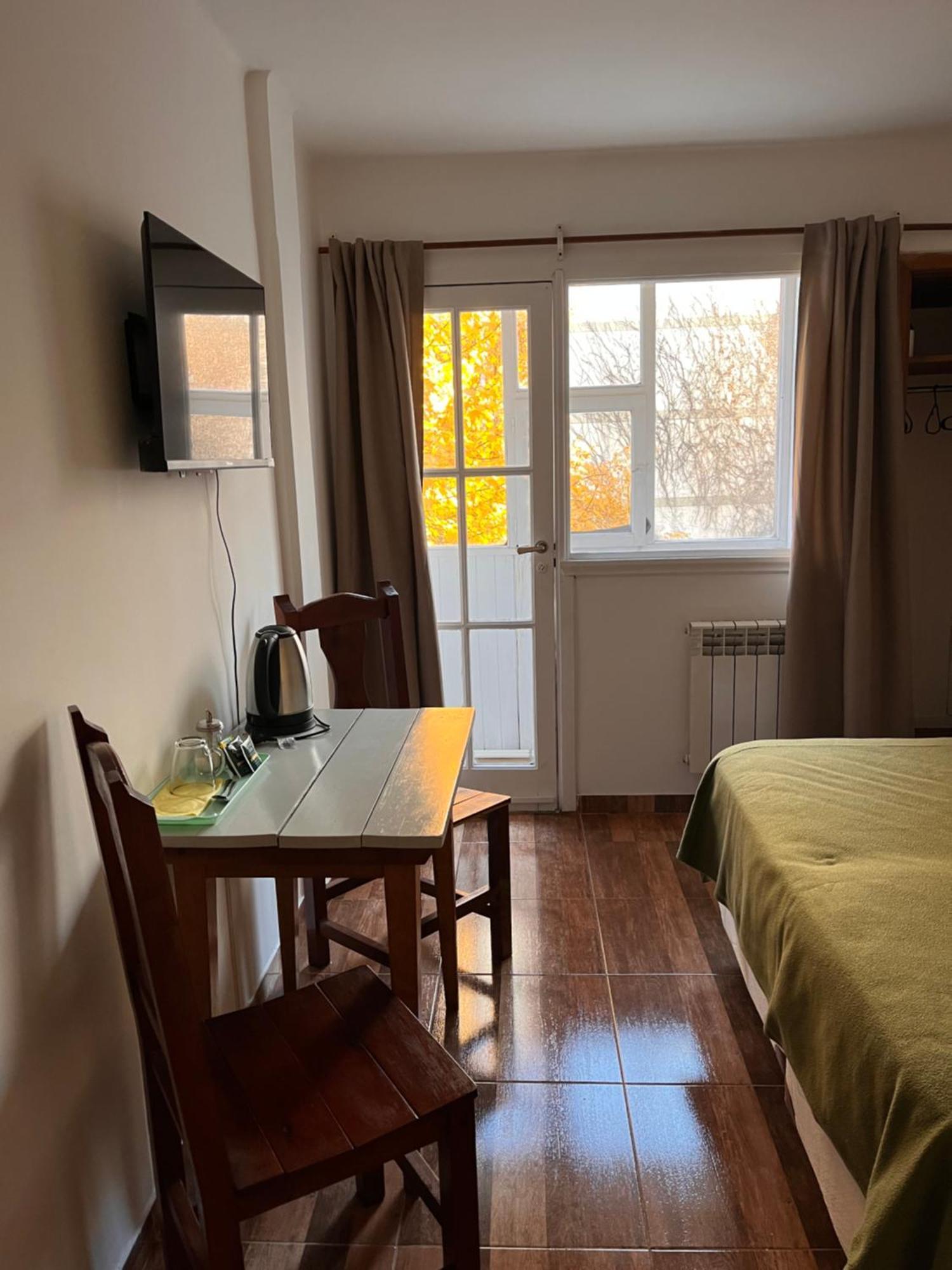 Astoria Patagonia Habitaciones Privadas San Carlos de Bariloche Eksteriør billede